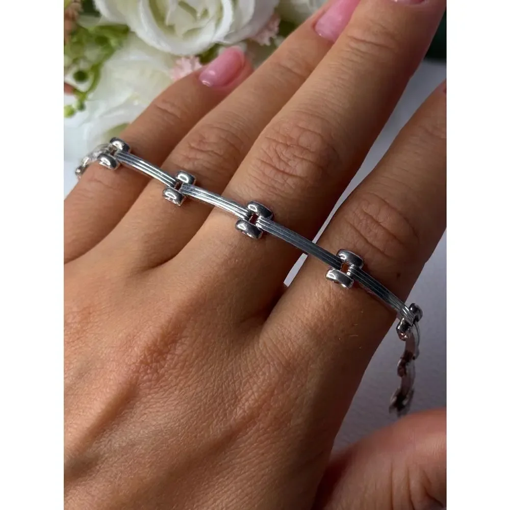 Classy Italy 925 Sterling Silver Bracelet Length 6.5 Inch